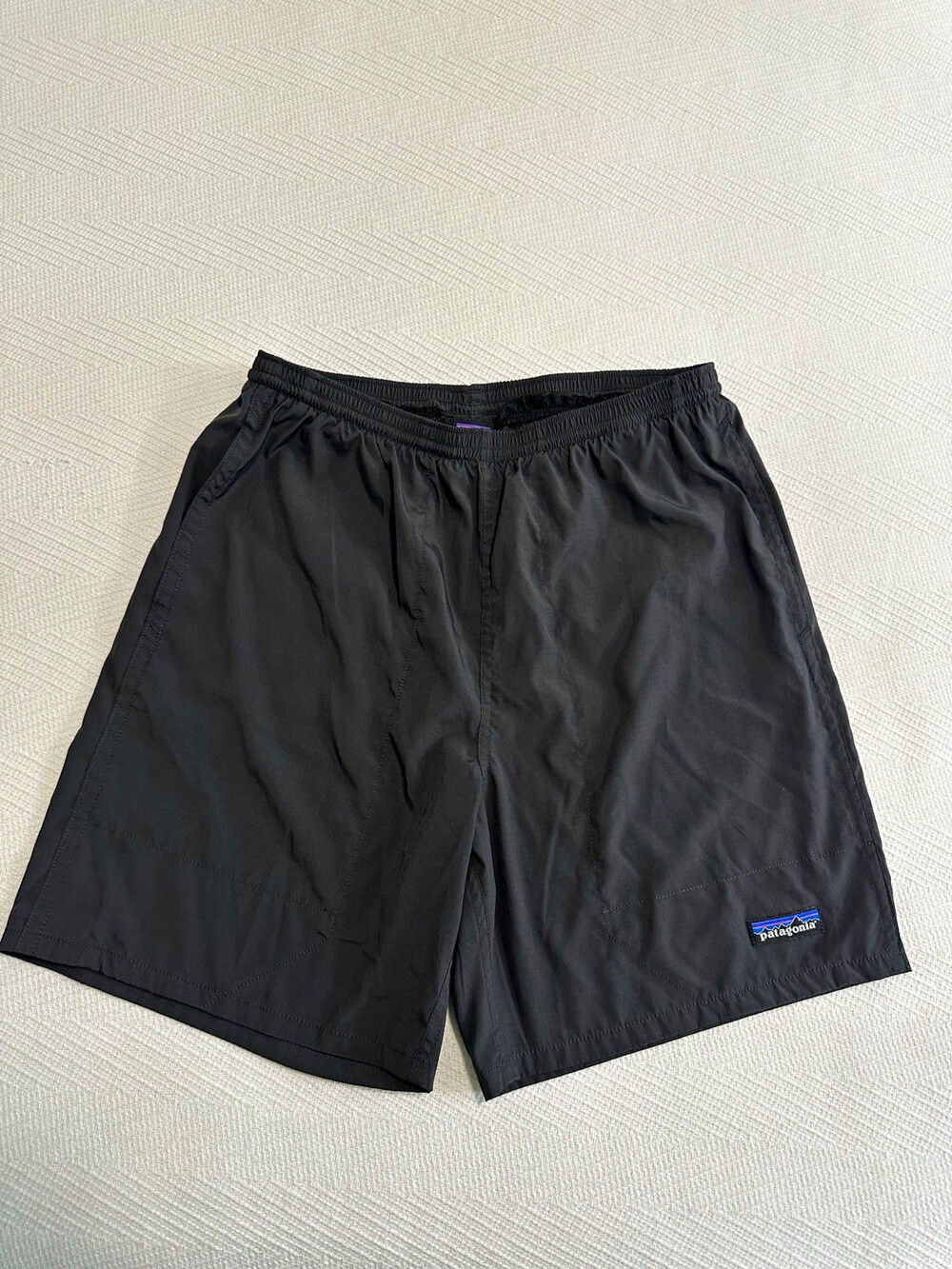 Patagonia Men's Black Athletic Shorts Size M Drawstring Elastic Waist Pockets
